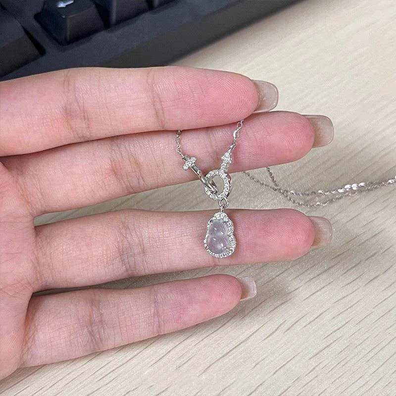 新中式仿白玉葫芦锆石项链小众设计轻奢高级感环环相扣锁骨链礼物