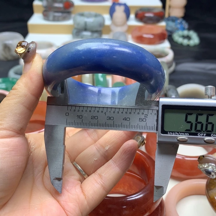 未镶嵌手镯石英质玉