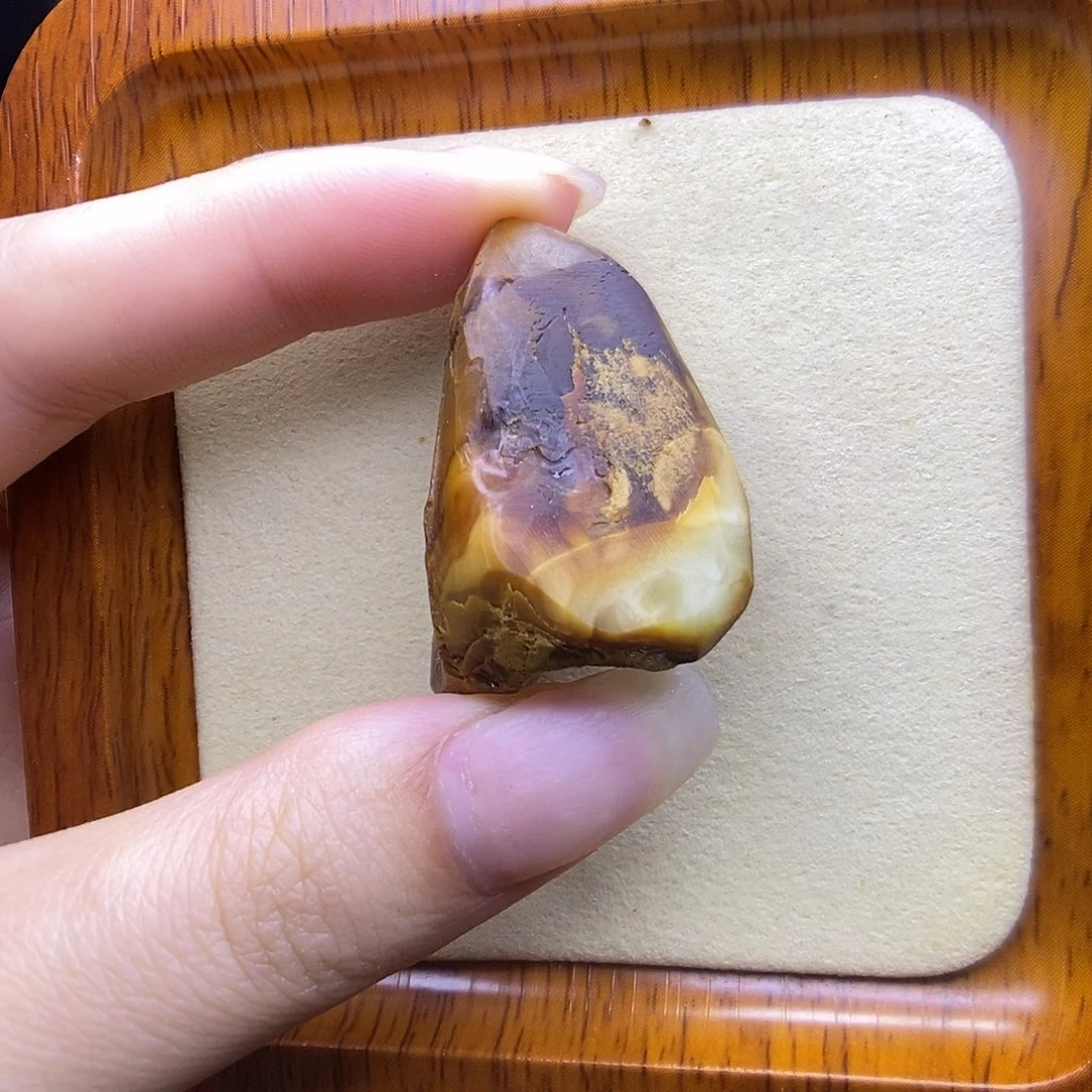 未镶嵌定制琥珀沁色随行 陈