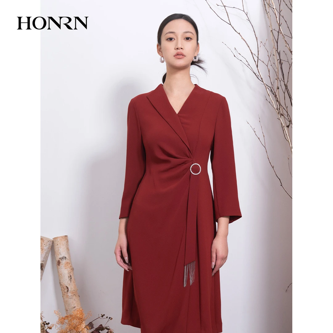 HONRN/红人气质红色修身收腰显瘦长袖秋冬飘带连衣裙女HI55OL198