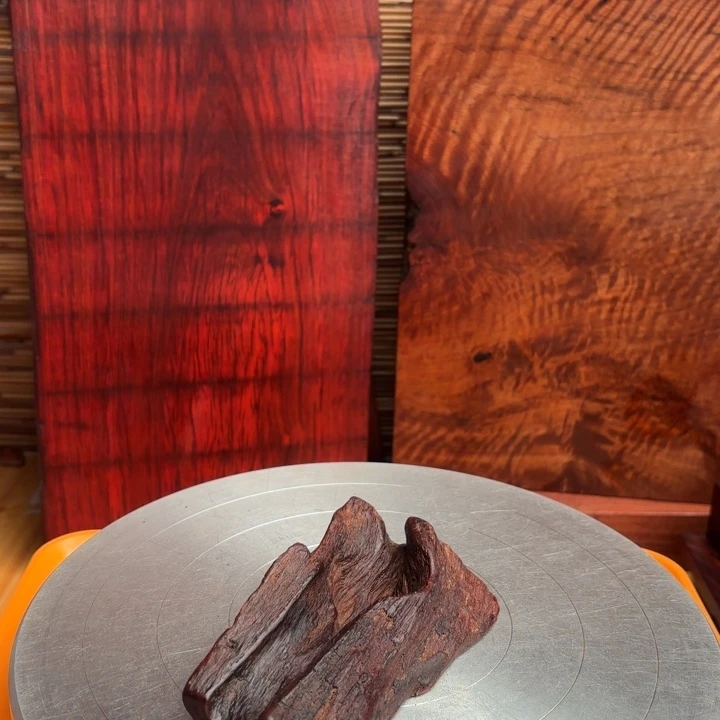 沙***漠大叶紫檀（黑酸枝木类）