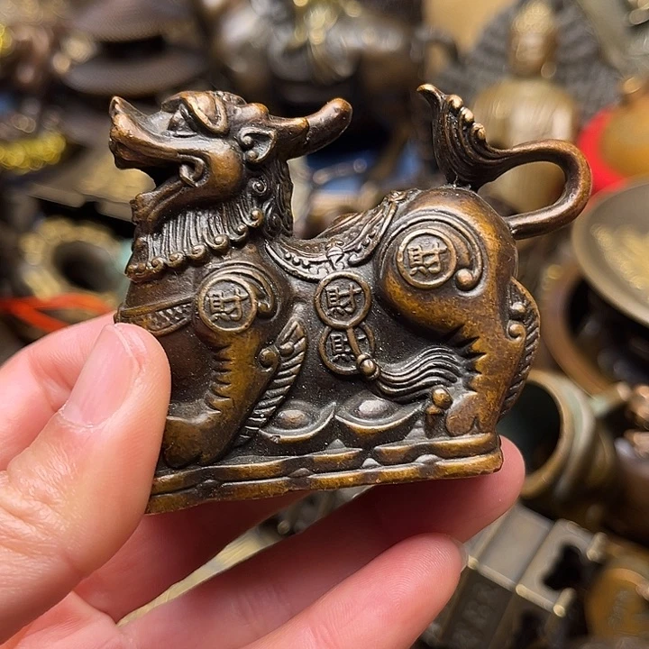 精美铜器批发档口