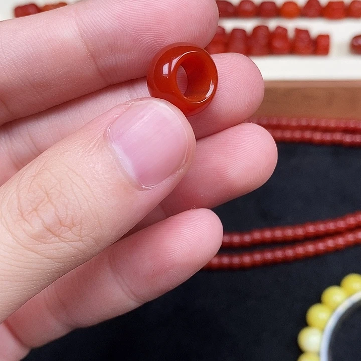 南红玛瑙未镶嵌手链