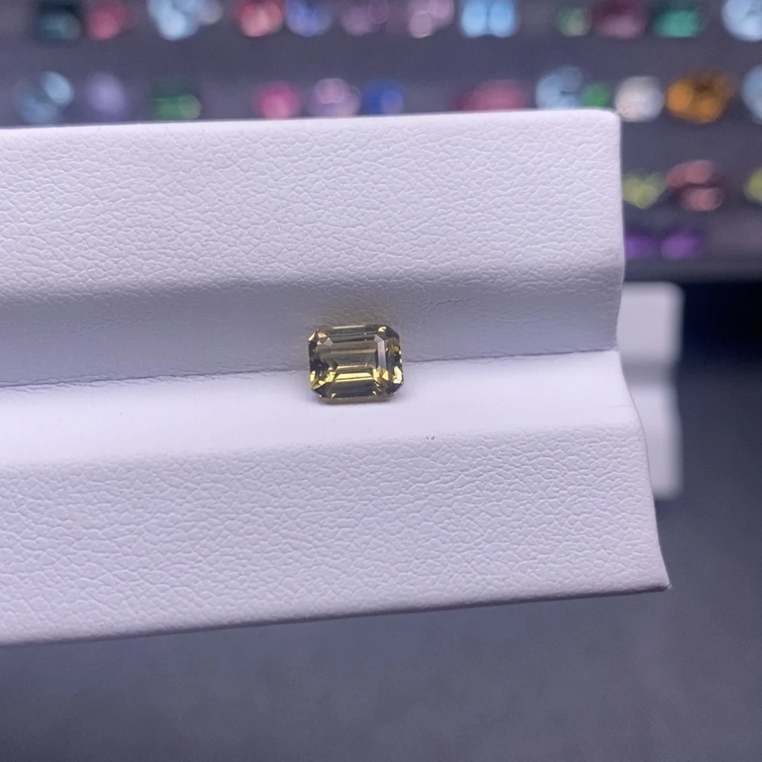 金绿宝石裸石未镶嵌A***—1.13克拉