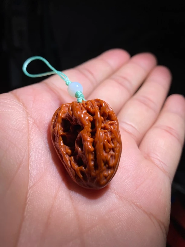 一物一图（004）：麻核桃异形核桃挂坠尺寸26