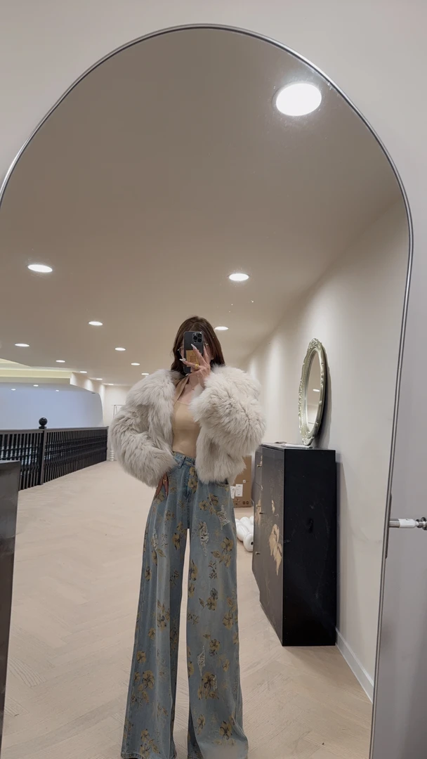 大气元（皮草）翻领贵气狐狸毛皮草