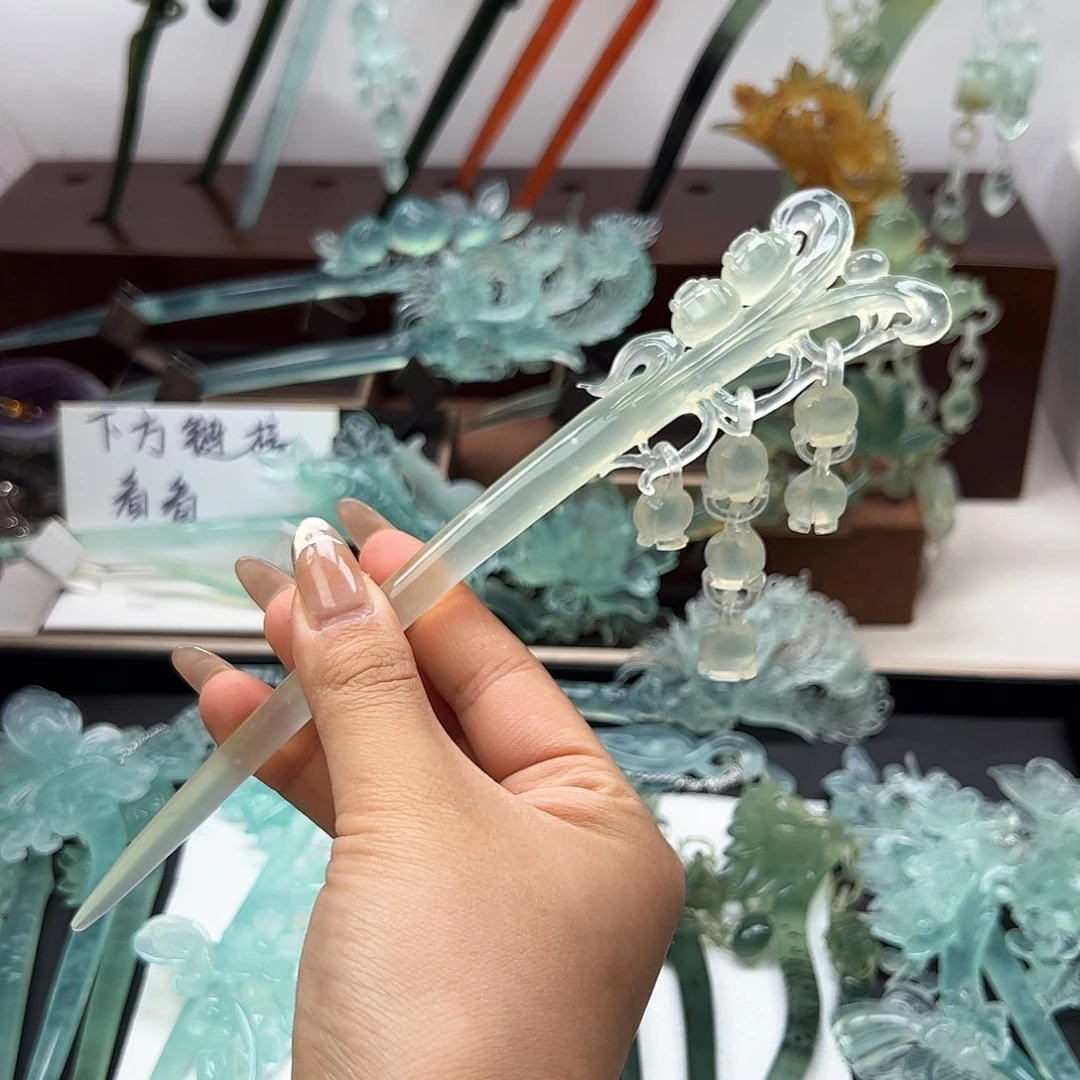 蛇纹石玉未镶嵌发饰