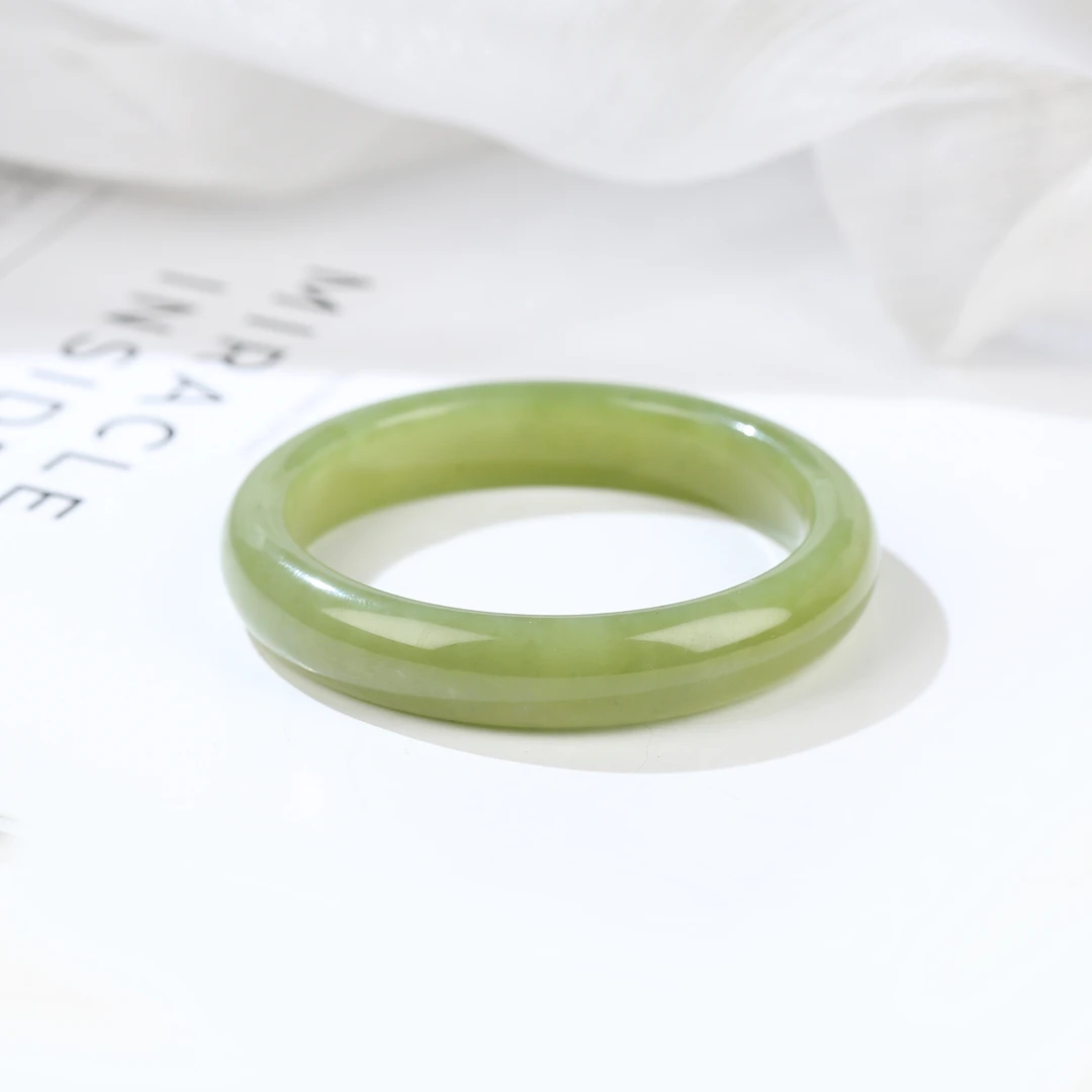 HW【麦子家族夏日特惠】天然和田玉特色料黄口点墨青花手镯 SZ179