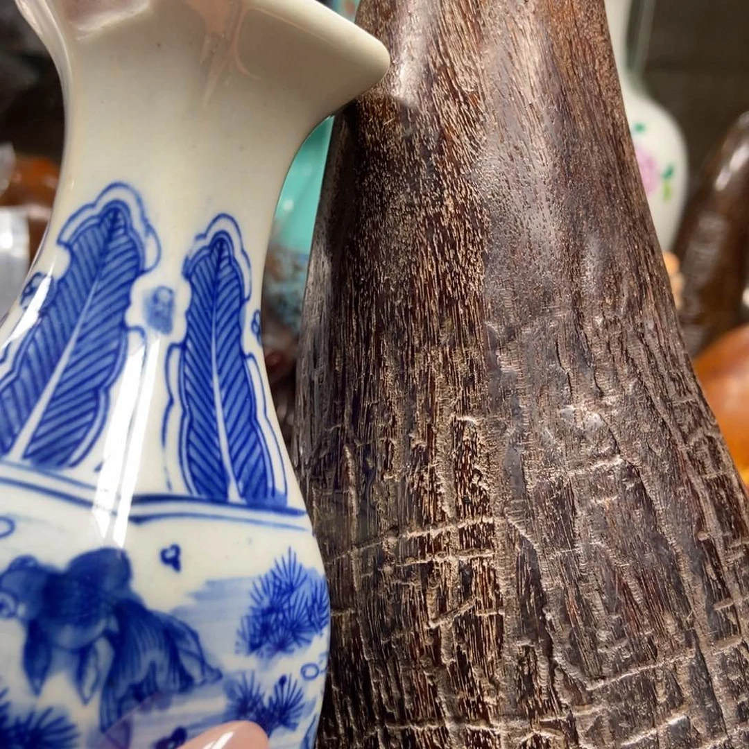 主播节目主持人和主持人的表演