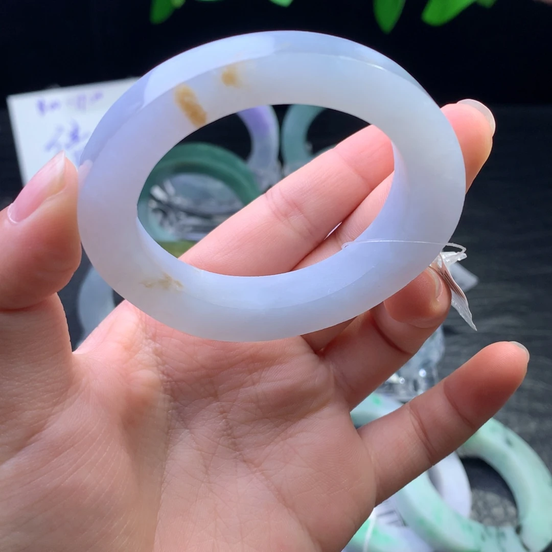 未镶嵌手镯定制翡翠