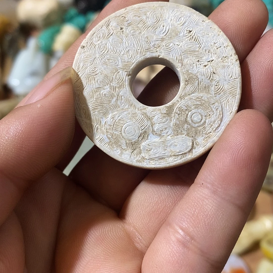 和田玉（糖玉）未镶嵌挂件