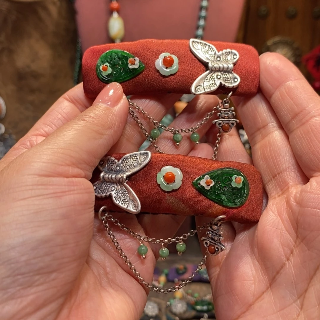 翡翠吊坠(赠链)未镶嵌