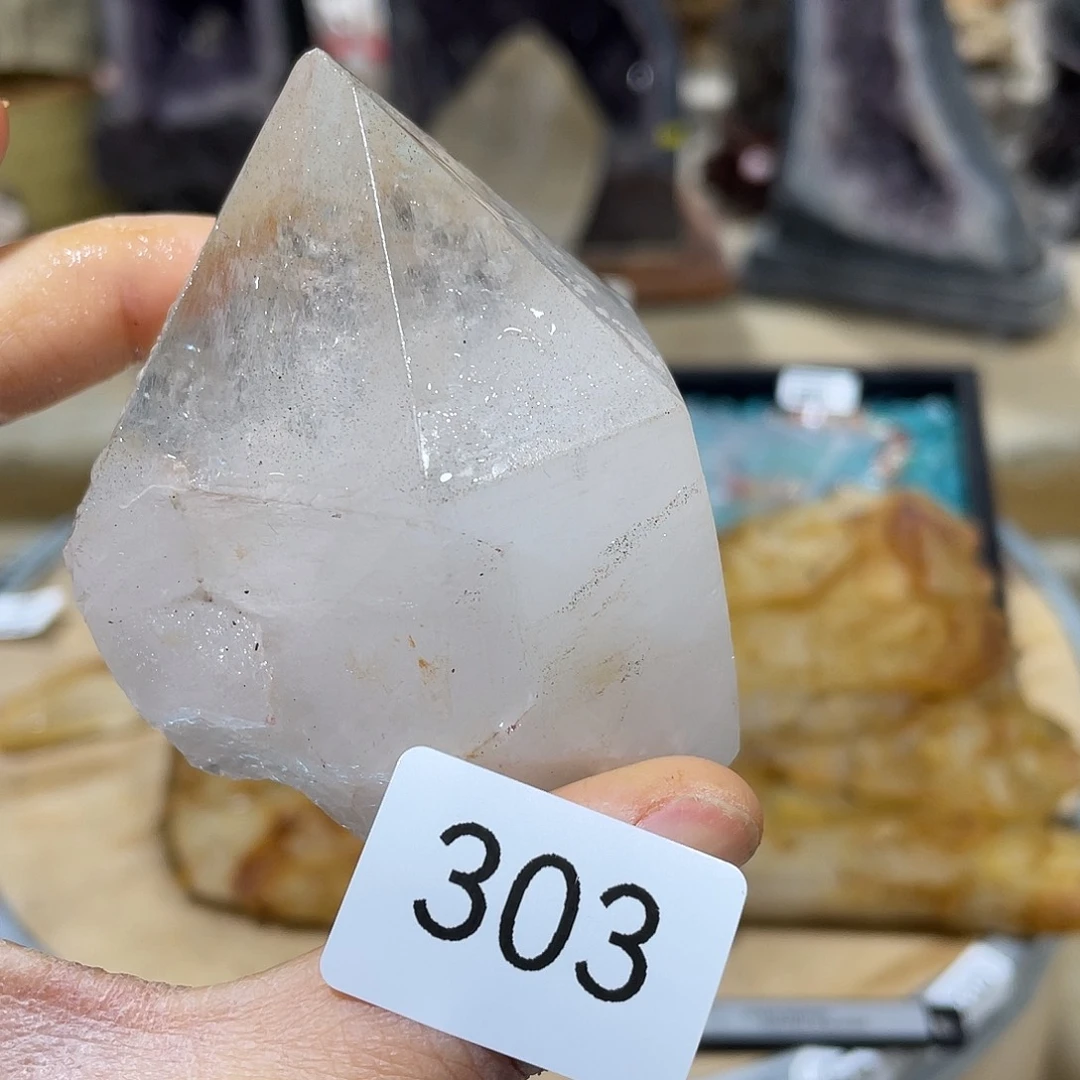 水晶摆件…..未镶嵌