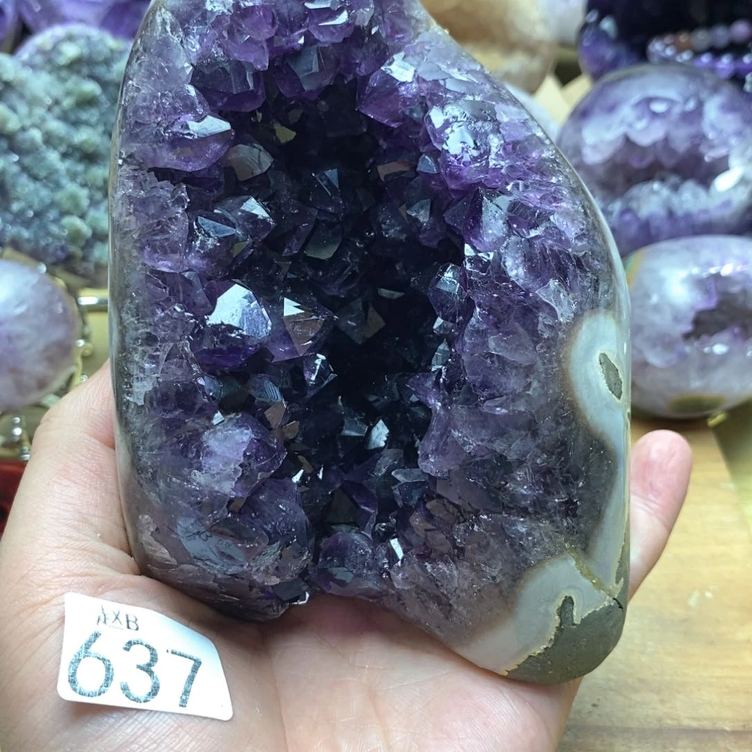 未镶嵌水晶大型摆件（非配饰）