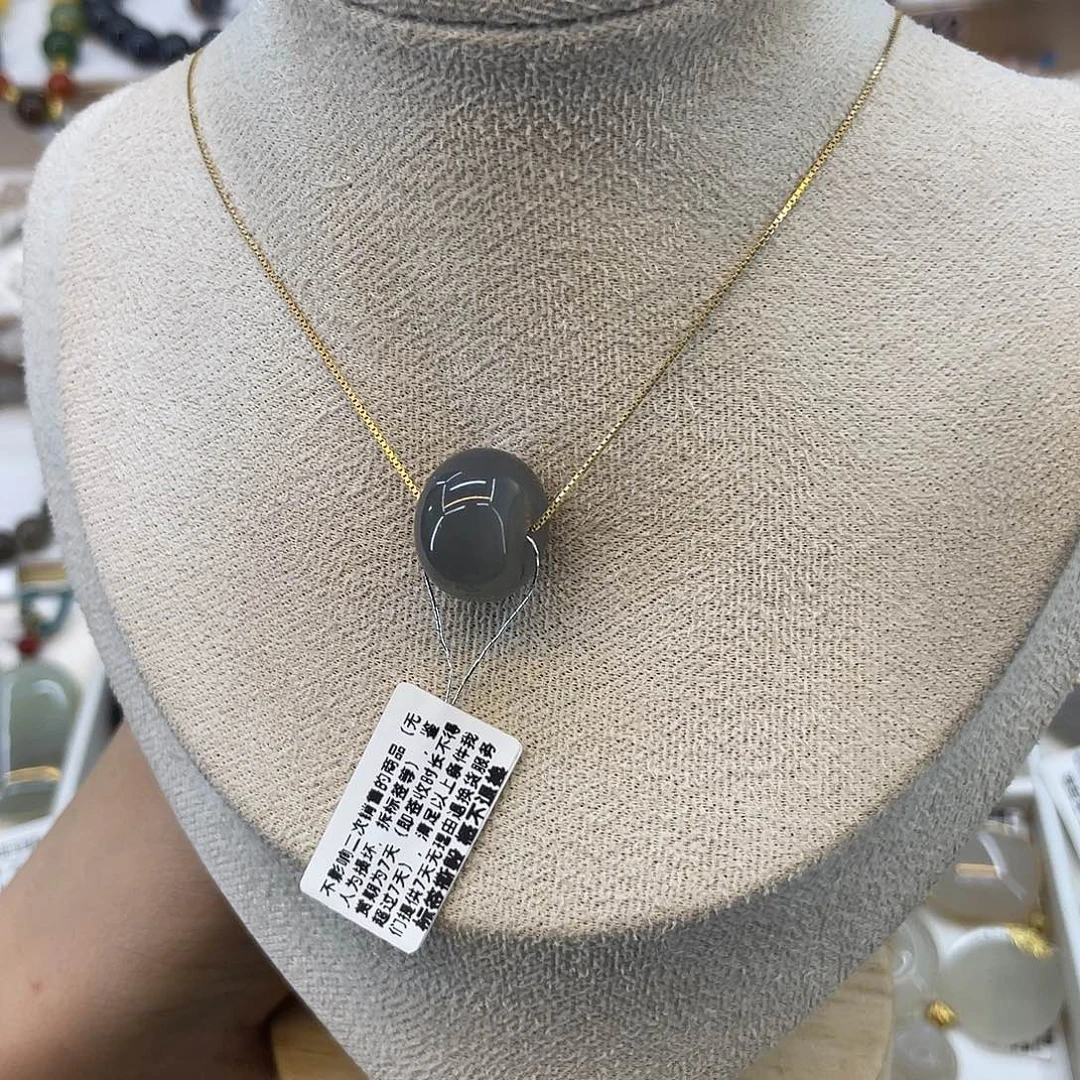 和田玉足银镶嵌吊坠(赠链)