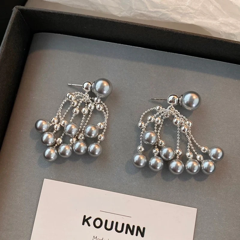 铜合金仿珍珠耳饰 超仙流苏珍珠耳环法式原创设计感温柔优雅耳饰