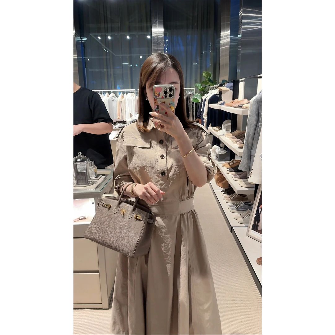 JESSICA WU率性气质大女主~高支棉洗水双线全打揽收腰风衣裙