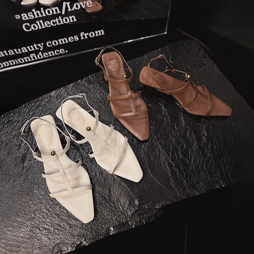 法式复古风尖头细跟凉鞋女2025夏季新款高级感细带中跟露趾罗马鞋