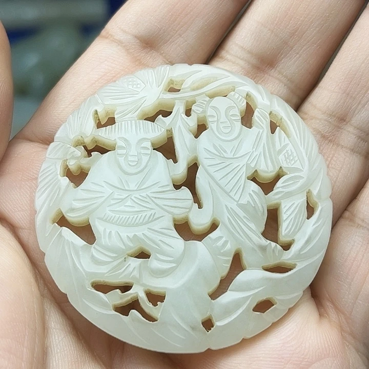 和田玉（青白玉）未镶嵌颈饰