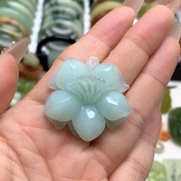 蛇纹石玉挂件未镶嵌o****y
