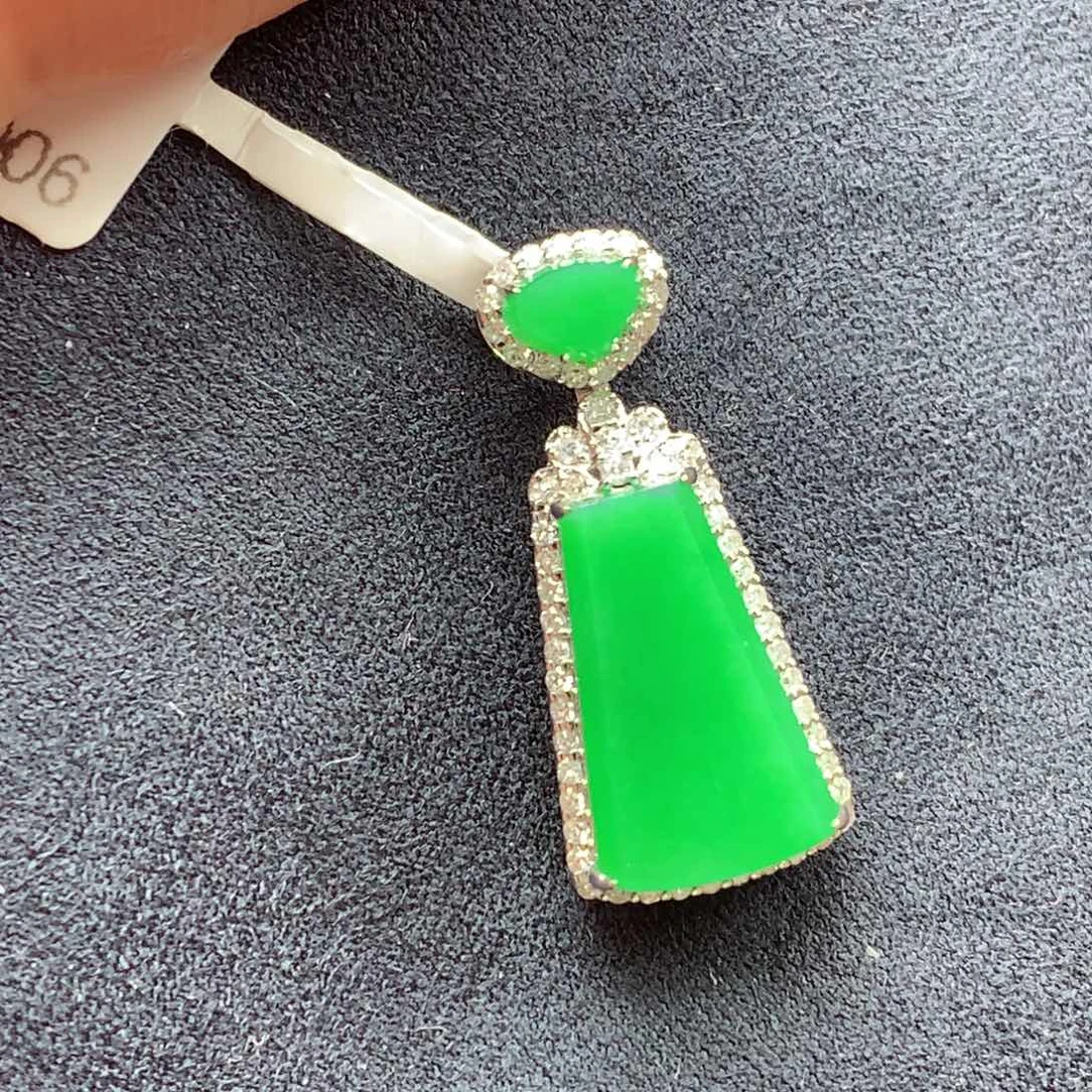 翡翠颈饰18K金镶嵌上新