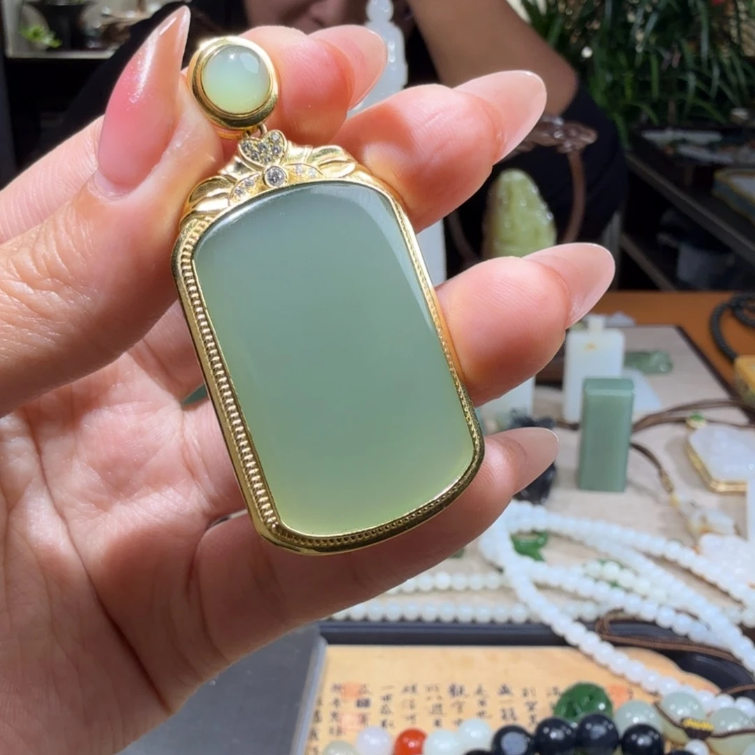 和田玉挂件未镶嵌花**康