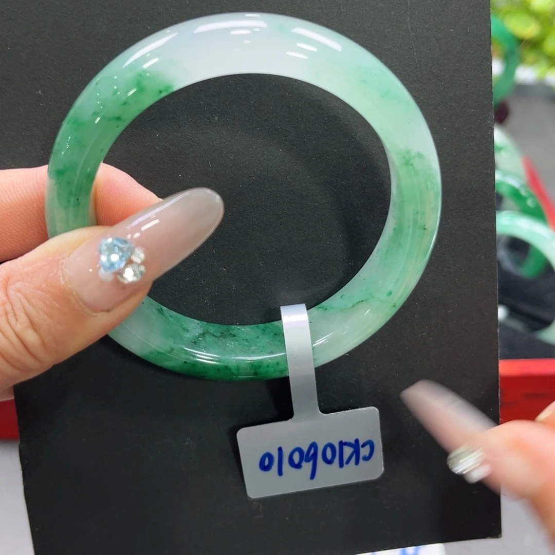 石英质玉手镯未镶嵌➕小玥56