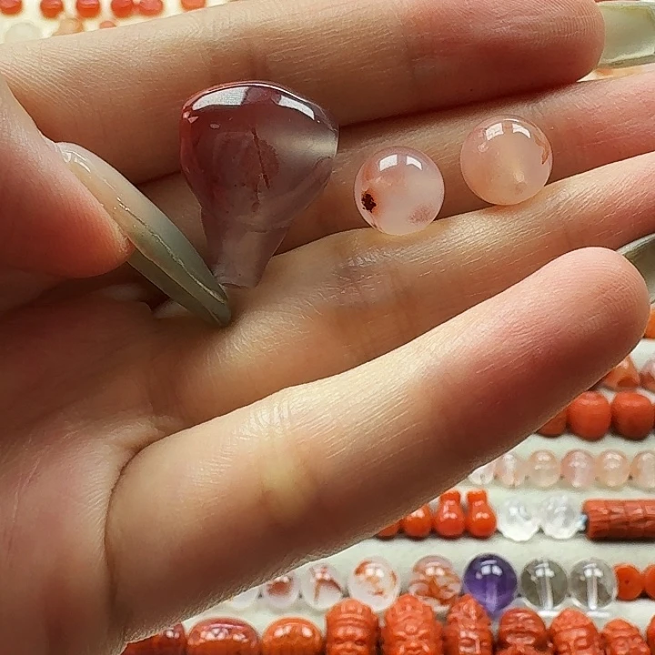 南红玛瑙配饰未镶嵌M****r