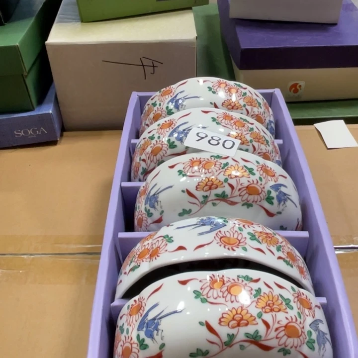 盖碗瓷器制作工艺精湛