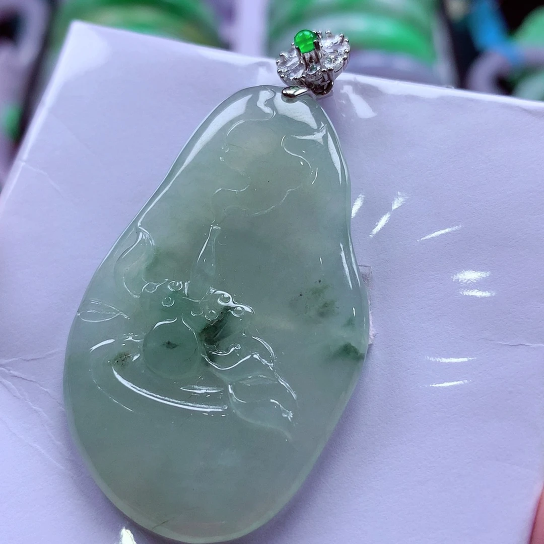 翡翠银S925镶嵌颈饰翡翠