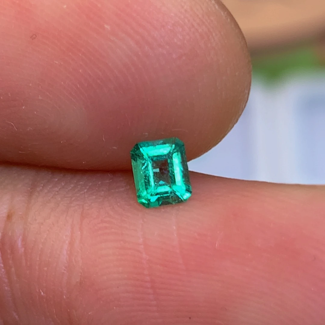 裸石未镶嵌祖母绿0.16ct哥伦比亚