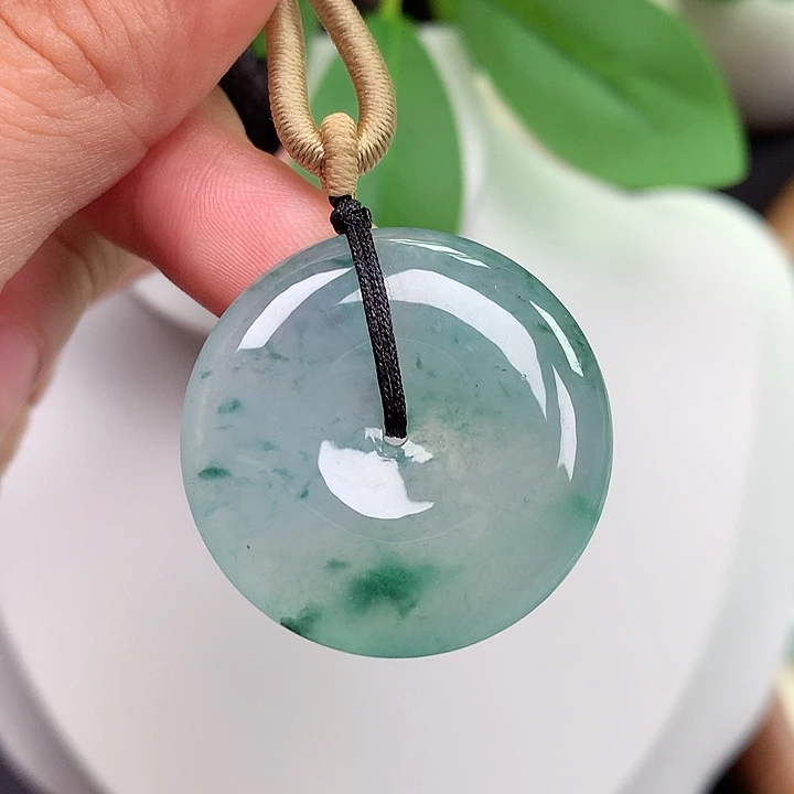 翡翠未镶嵌颈饰平安扣 30.4x6.8mm