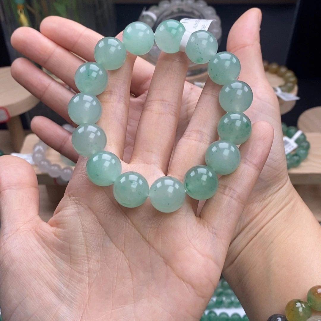 锦***鲤石英质玉未镶嵌手链