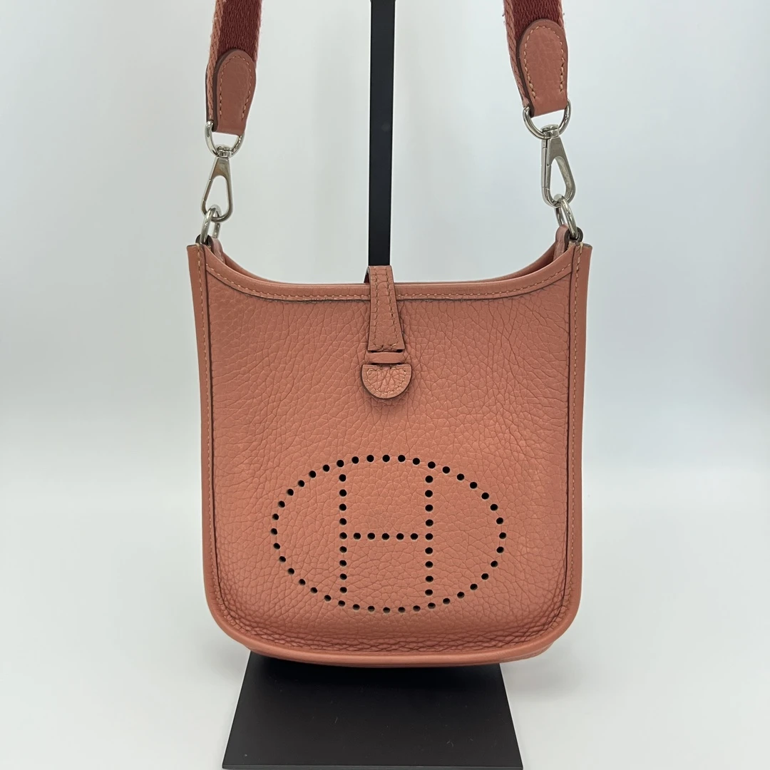 95新 Hermes/爱马仕 龙虾粉银扣伊芙琳mini单肩斜挎包 05378