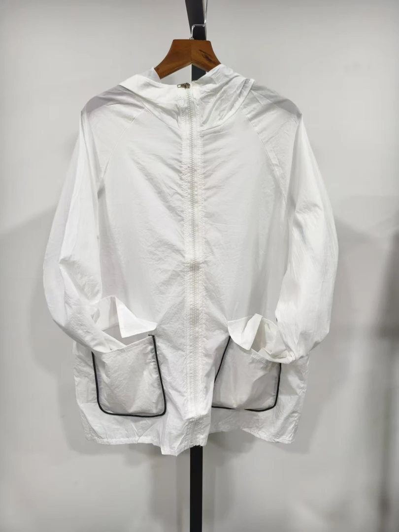 20 连帽防晒口袋黑边上衣 默认微瑕 无运费险