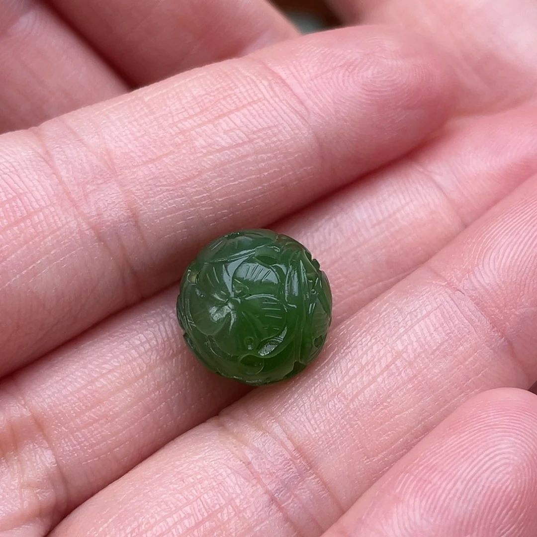 一***云和田玉未镶嵌颈饰碧玉珠子