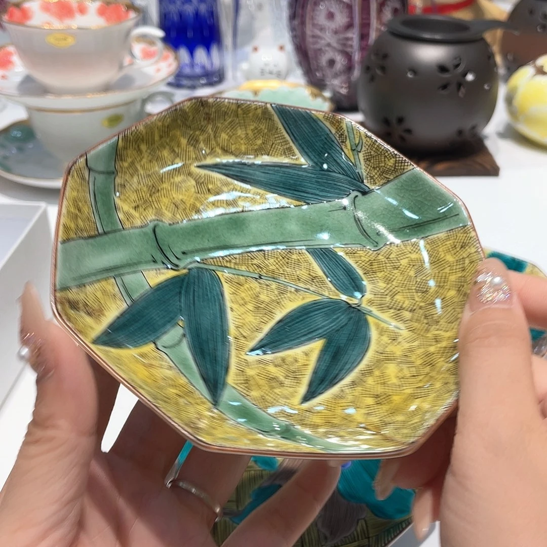 瓷片哦哦哦哦哦哦