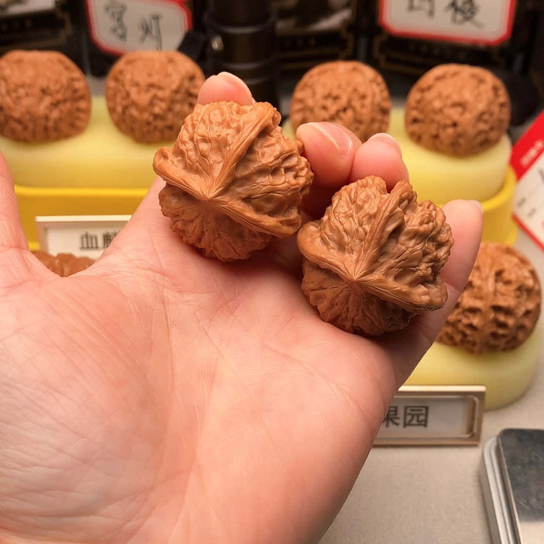 文玩核桃吊坠37尺三棱15号