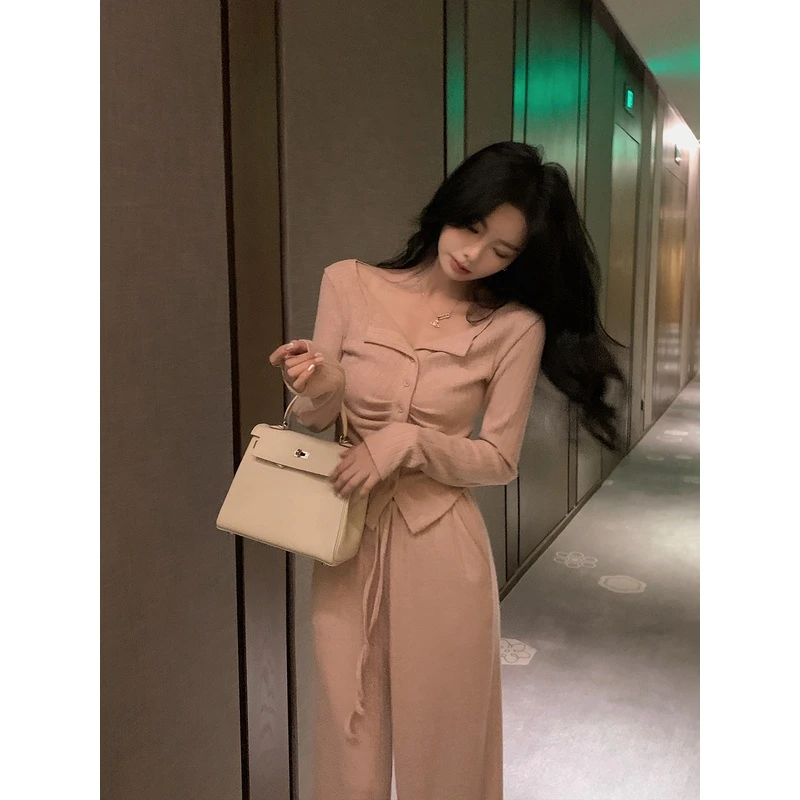 清邱肉瑶 【云朵慕斯】复古慵懒宽松小众显瘦休闲裤针织衫两件套女