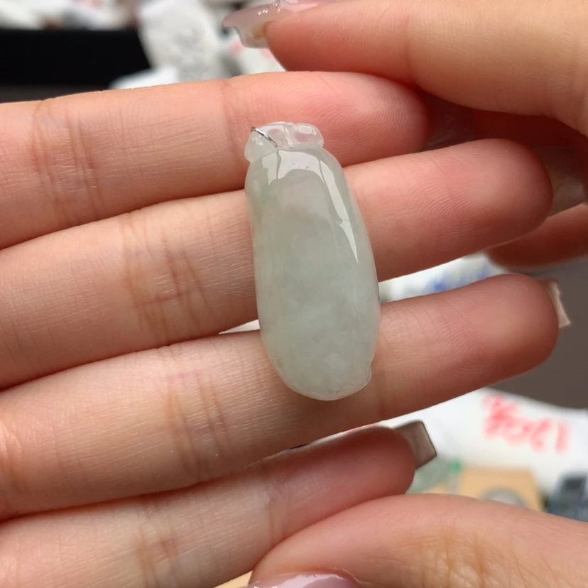 【闪购商品】翡翠颈饰未镶嵌一