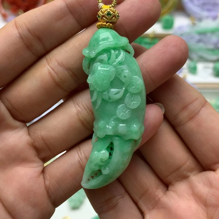 颈饰未镶嵌翡翠翡翠