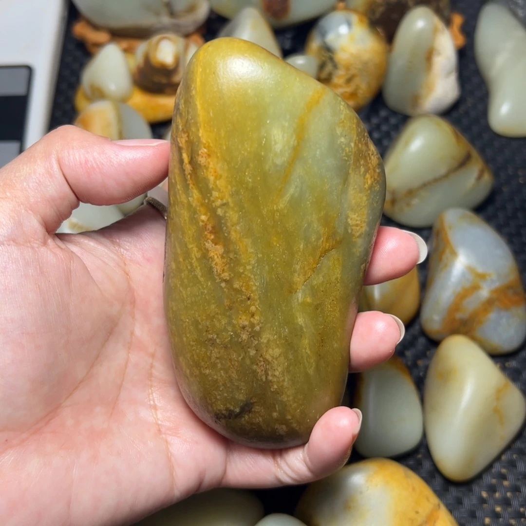 和田玉未镶嵌挂件A