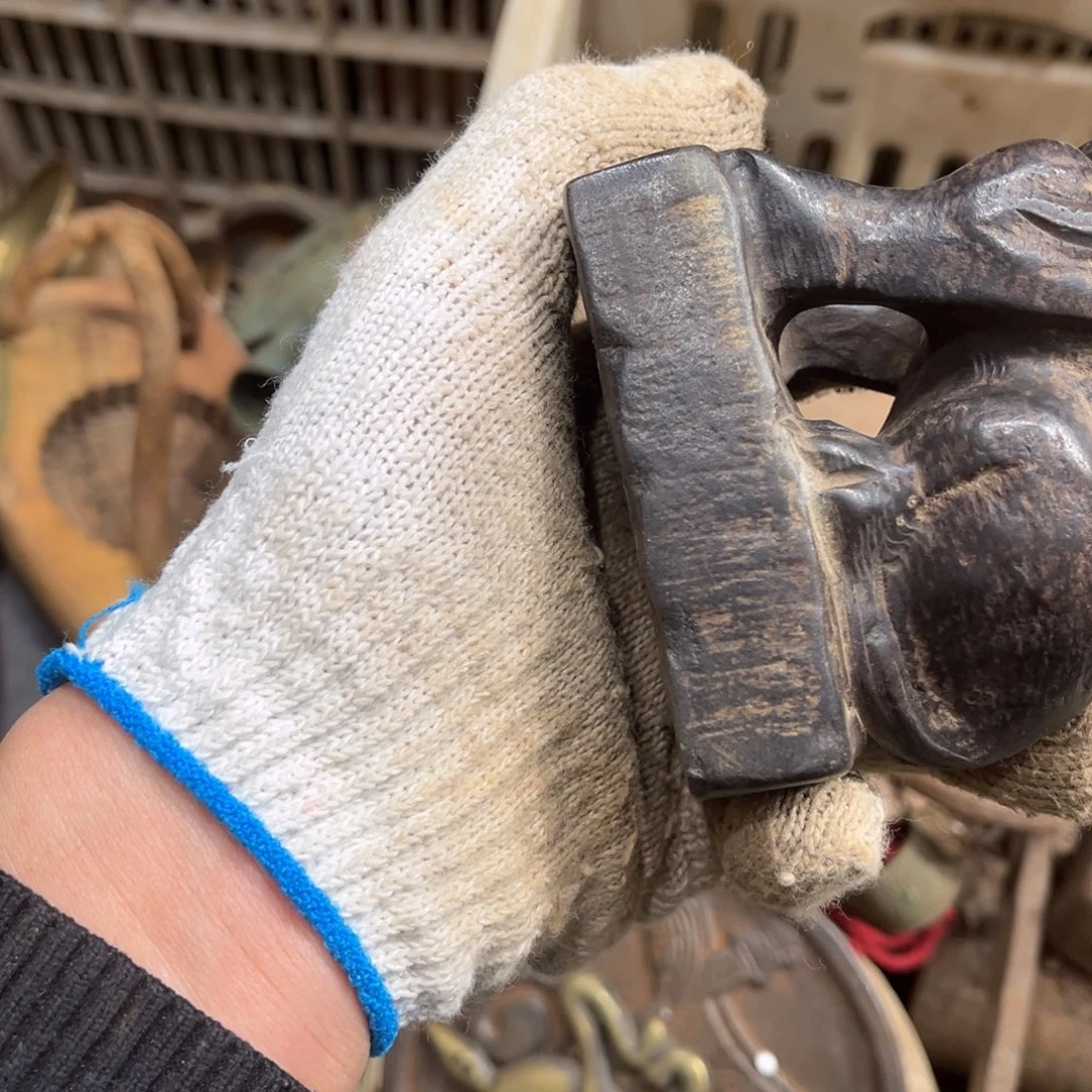 凤***岐一物一图，工艺品。