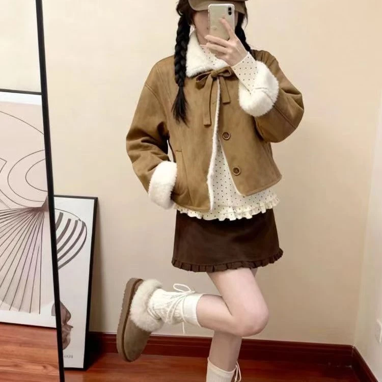 甜美翻领皮毛短外套一体女小个子冬季新款加绒加厚毛绒上衣夹克