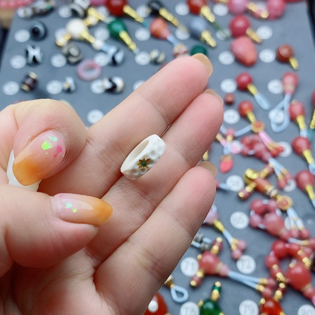 玛瑙/玉髓未镶嵌饰品