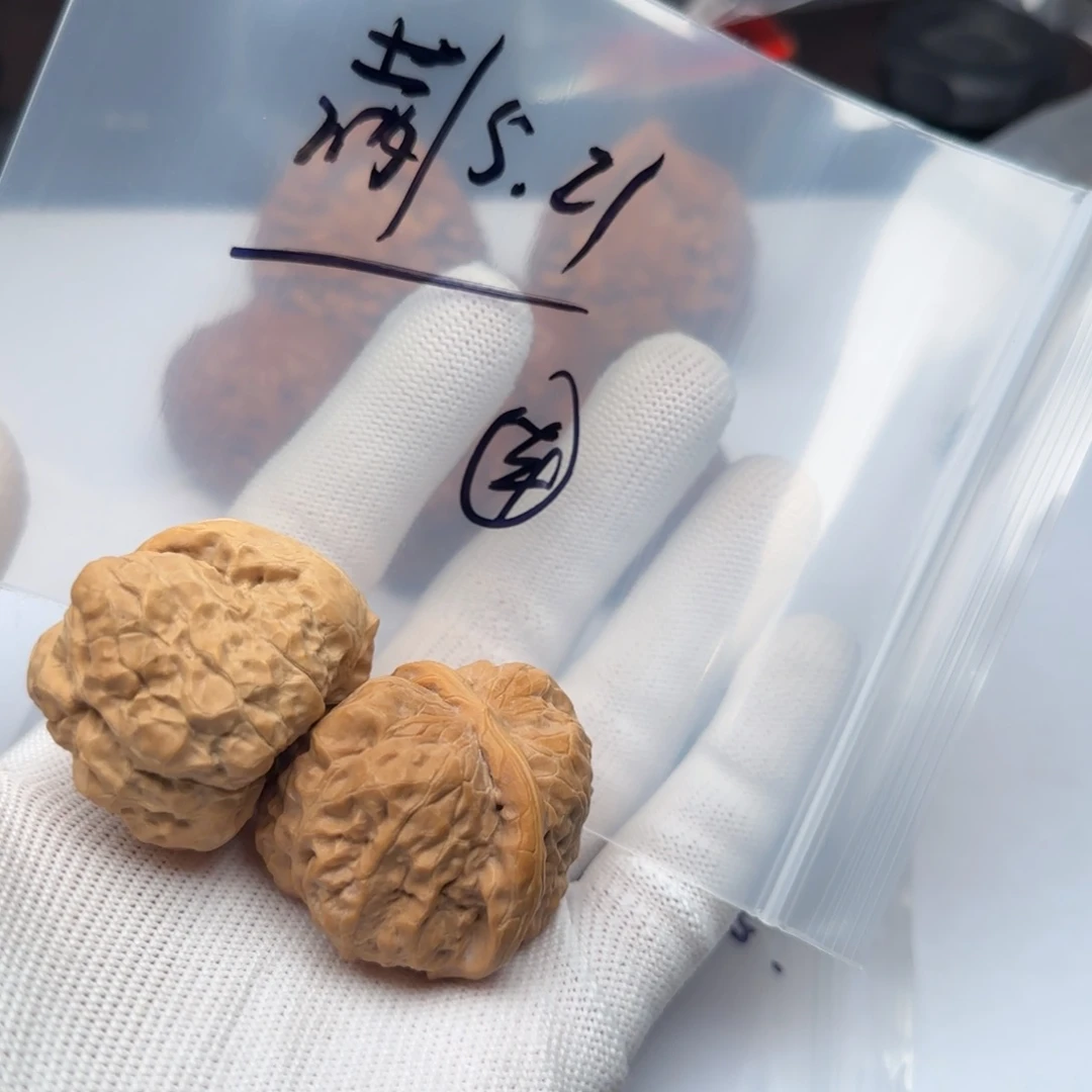 满****河蛤蟆山的水是