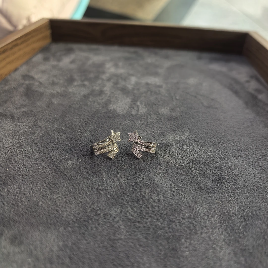 铜合金锆石耳饰 D190银色星星闪闪丝带耳钉耳饰