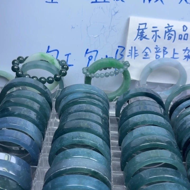 定制翡翠未镶嵌翡翠手镯毛坯定制