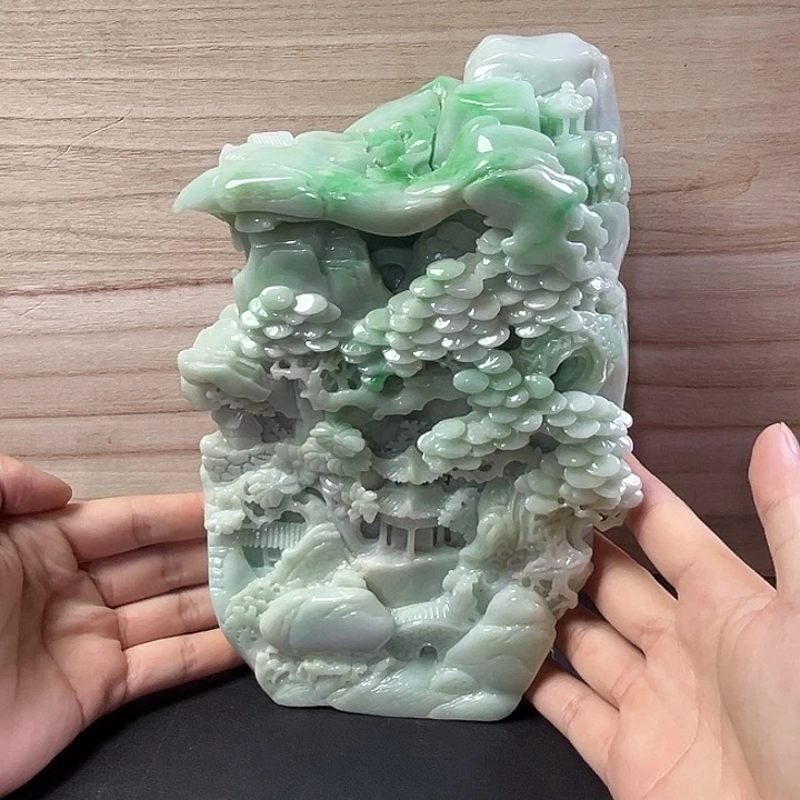 翡翠未镶嵌摆件翡翠