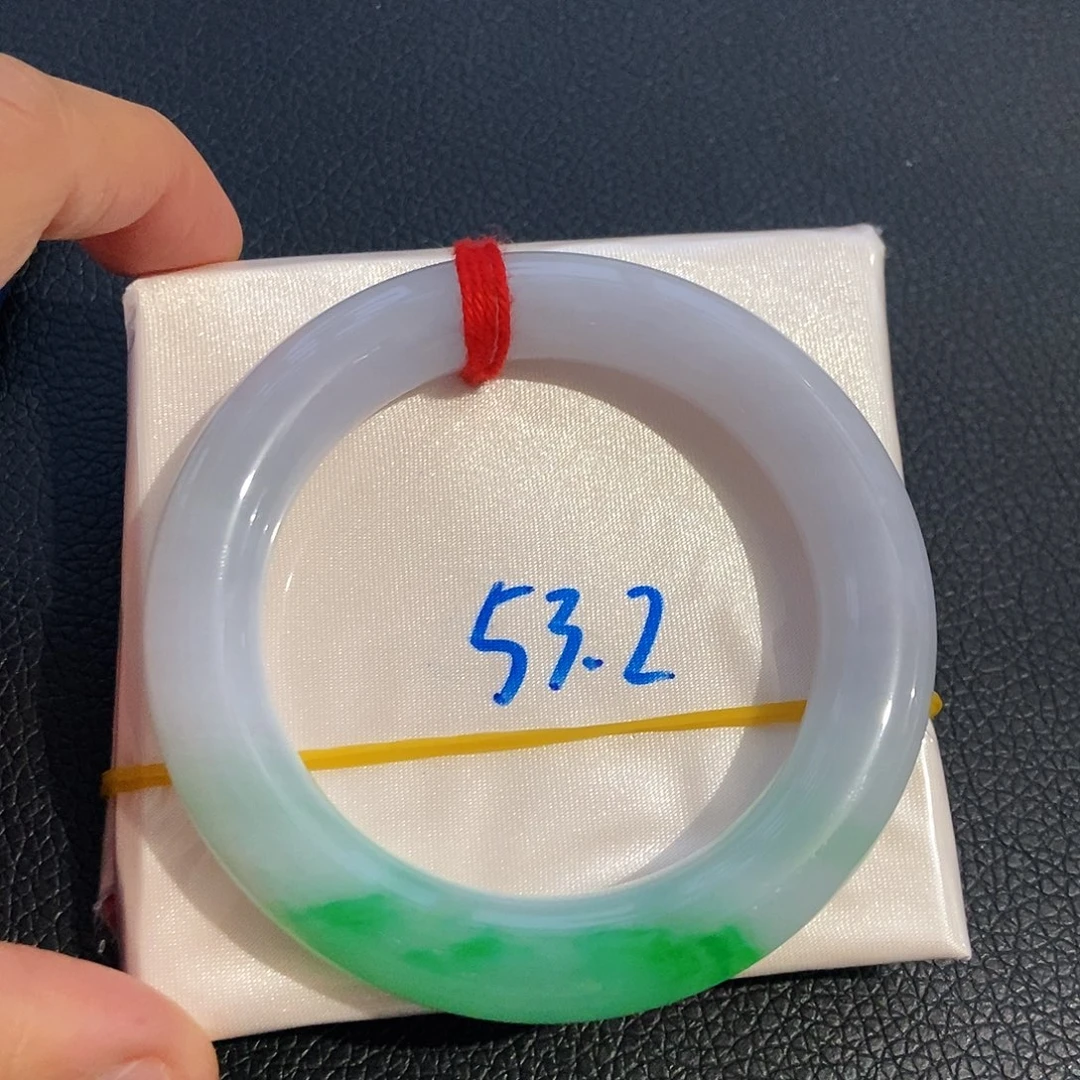 翡翠手镯未镶嵌19冰底阳绿小半山19